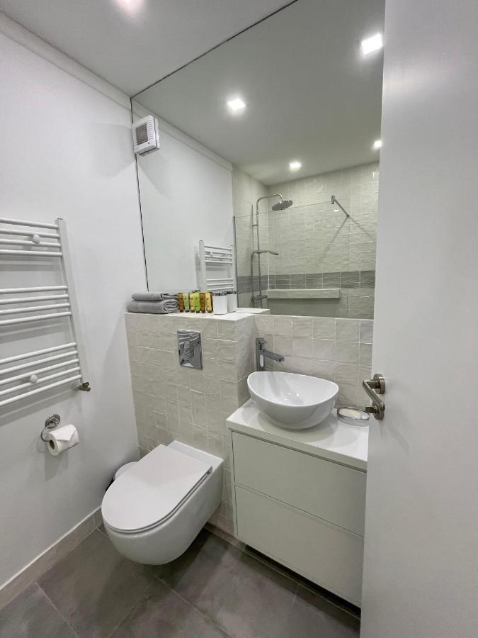 Cozy 1 Bedroom Apartment Nagyvárad Kültér fotó